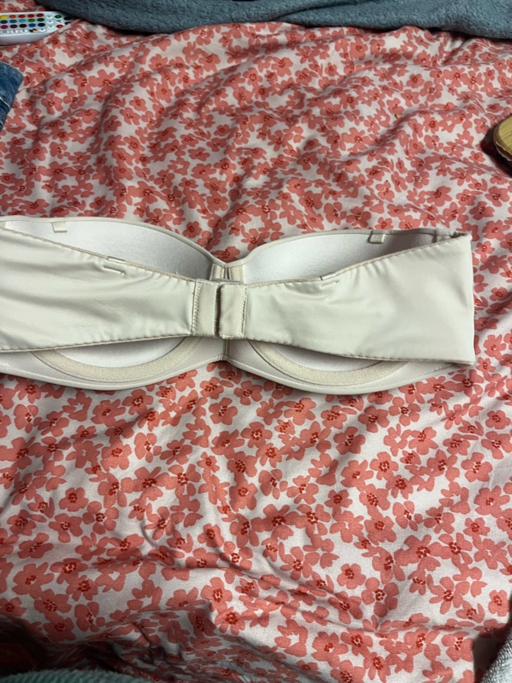 Victoria's Secret Strapless Bandeau Bra - Cream